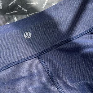 LULULEMON YOGA PANTS SIZE 4 TRUE BLUE ~So Pretty!~ Full Length!